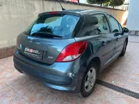 Usata Peugeot 207 73 CV (53 kW) 2010 Grigio Berlina