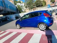 Usata Ford Fiesta 70 CV (51 kW) 2010 Berlina