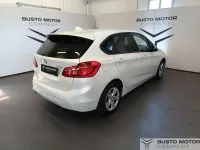 Usata BMW 218 Active Tourer 140 CV (102 kW) 2018 Bianco / metallizzato Monovolume