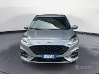 Usata Ford Kuga ST-Line 120 CV (88 kW) 2022 Arancione SUV