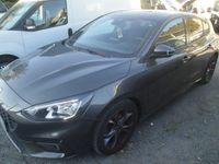 Usata Ford Focus ST-Line 120 CV (88 kW) 2020 Grigio Berlina