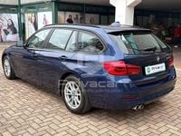 Begagnad BMW 320 Advantage 190 HK (139 kW) 2018 Blå Kombi