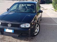 Usata VW Golf IV Highline 105 CV (77 kW) 2003 Nero Berlina