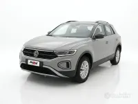 Usata VW T-Roc R-line 110 CV (80 kW) 2024 Bianco SUV