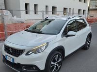 Usata Peugeot 2008 Allure 100 CV (73 kW) 2017 Bianco SUV