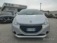 Usata Peugeot 208 Active 68 CV (50 kW) 2014 Grigio Utilitaria