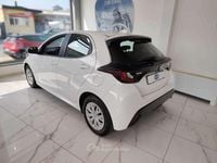 Usata Toyota Yaris Active 72 CV (52 kW) 2023 Super white Utilitaria