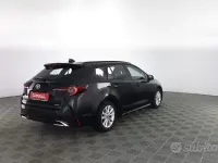Usata Toyota Corolla Active 98 CV (72 kW) 2026 Nero Station wagon