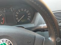 Usata Skoda Fabia Classic 60 CV (44 kW) 2002 Grigio Utilitaria