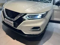 Usata Nissan Qashqai Tekna 131 CV (96 kW) 2018 Perlato metallizzato SUV