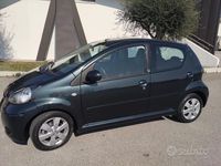 Usata Toyota Aygo Connect Style 68 CV (50 kW) 2011 Verde Utilitaria