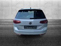 Usata VW Passat Executive 200 CV (147 kW) 2023 Grigio pastello Station wagon