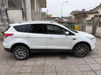 Usata Ford Kuga Titanium 120 CV (88 kW) 2016 Bianco SUV