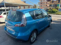 Usata Renault Scénic XMOD 110 CV (80 kW) 2016 Bluazzurro Monovolume