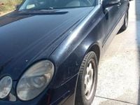 Usata Mercedes E220 150 CV (110 kW) 2003 Blu Berlina