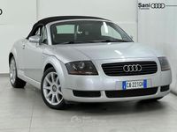 Usata Audi TT 150 CV (110 kW) 2003 Gray Cabrio