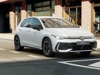 Nuova VW Golf VIII R-line Plus 116 CV (85 kW) 2026 Oryx white perlato Berlina