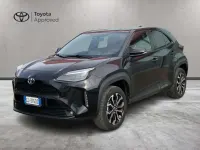 Begagnad Toyota Yaris Cross Trend 116 HK (85 kW) 2022 Svart SUV