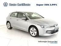 Usado VW Golf VIII Style 150 CV (110 kW) 2025 Plateado Berlina