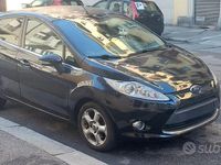 Usata Ford Fiesta 68 CV (50 kW) 2011 Nero Berlina