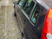 Usata Ford Fiesta Ghia 75 CV (55 kW) 2007 Blu/azzurro Berlina