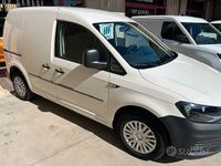 Usata VW Caddy Business 110 CV (80 kW) 2016 Bianco Monovolume