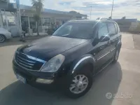 Usata SsangYong Rexton 165 CV (121 kW) 2005 Nero SUV