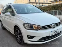 Usata VW Golf Sportsvan Highline 110 CV (80 kW) 2015 Bianco Monovolume