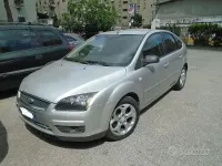 Usata Ford Focus 90 CV (66 kW) 2007 Giallo Utilitaria