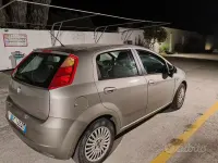 Usata Fiat Grande Punto 75 CV (55 kW) 2008 Grigio Utilitaria