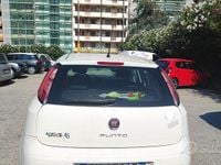 Usata Fiat Grande Punto 77 CV (56 kW) 2013 Bianco Utilitaria