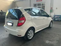 Usata Mercedes A150 Elegance 95 CV (69 kW) 2009 Bianco Berlina