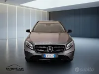 Usata Mercedes GLA200 136 CV (100 kW) 2019 Grigio SUV
