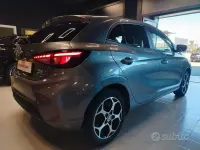 Nuova MG MG3 Luxury 194 CV (142 kW) 2025 Grigio scuro Utilitaria