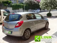 Usata Opel Corsa Cosmo 84 CV (61 kW) 2011 Blu Utilitaria