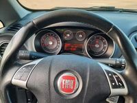Usata Fiat Grande Punto Dynamic 69 CV (50 kW) 2010 Bianco Utilitaria