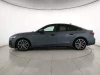 Usata Audi A5 Sportback S-Line 204 CV (150 kW) 2025 Blu horizon metallizzato Utilitaria