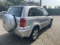 usata Toyota RAV4 RAV 42.0 Tdi D-4D cat 5 porte Sol GPL