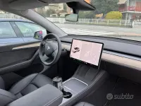 Usata Tesla Model Y 152 kW (208 CV) 2022 Bianco SUV