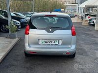 usata Peugeot 5008 1.6 HDi 112CV Premium 7 POSTI