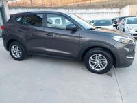 Usata Hyundai Tucson Comfort 116 CV (85 kW) 2017 Marrone SUV