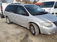 Usata Chrysler Voyager 143 CV (105 kW) 2004 Grigio Monovolume