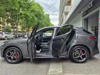Usata Alfa Romeo Stelvio Veloce 209 CV (153 kW) 2023 Grigio scuro metallizzato SUV