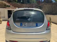 Usata Lancia Ypsilon Platinum 60 CV (44 kW) 2017 Grigio Utilitaria
