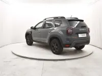 Second-hand Dacia Duster Extreme 101 CP (74 kW) 2023 Gri SUV