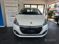 Usata Peugeot 208 Active 102 CV (75 kW) 2019 Bianco Utilitaria