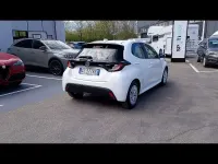 Usata Toyota Yaris Hybrid Active 92 CV (67 kW) 2025 Bianco Berlina
