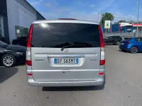 Usata Mercedes Viano 116 CV (85 kW) 2010 Argento Monovolume