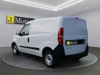 Usata Fiat Doblò 90 CV (66 kW) 2022 Bianco Monovolume