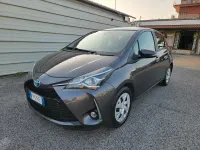 Usata Toyota Yaris Active 73 CV (53 kW) 2018 Grigio Utilitaria